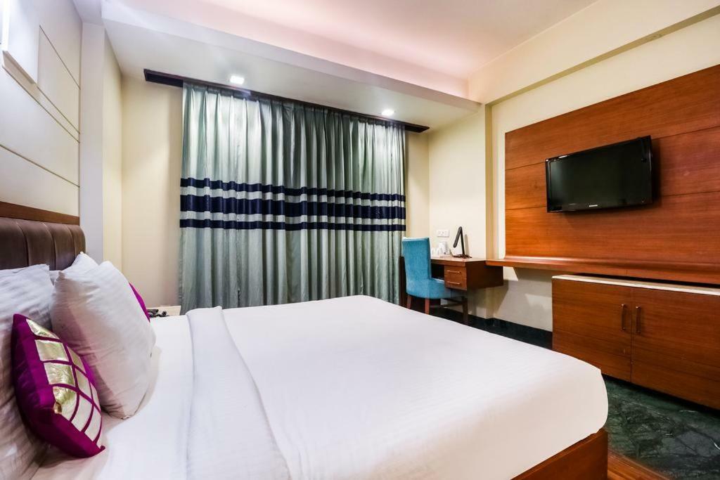 La Silver Leaf Hotel Nawāshahr Eksteriør billede